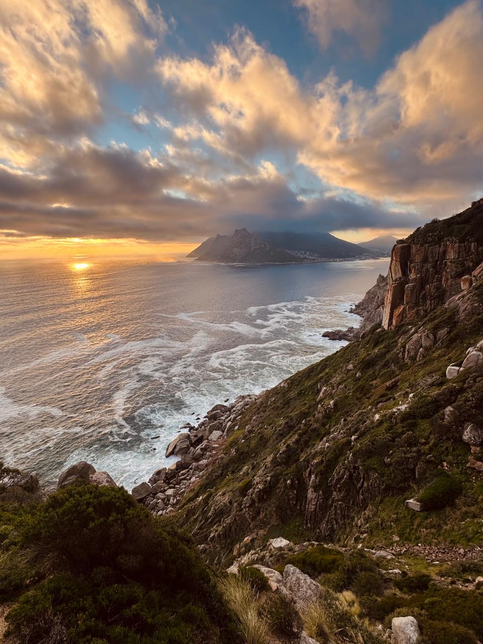 Sunset over Hout Bay from Chapman’s Peak